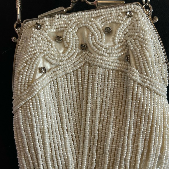 Farfalla London Elegant White Beaded Evening Bag - Picture 2 of 9